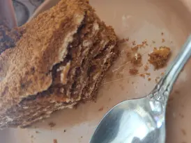 Medus kuka sausmigi sausa krema nau nemaz